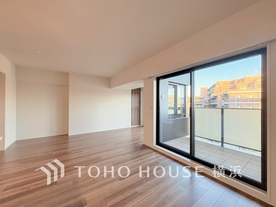 ご家族やお客様との時間など、多くの時を刻む空間。何気なく過ぎる時でさえも上質なひと時となる快適な空間を目指して。