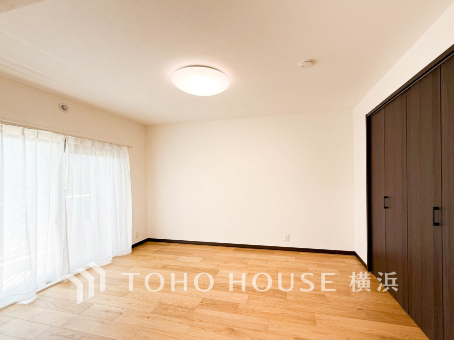 感性を育むプライベートルームはシンプルでスマートな空間。好みの空間で読書をしたり、音楽を聞いたりと一人の時間も充実したものにできます。