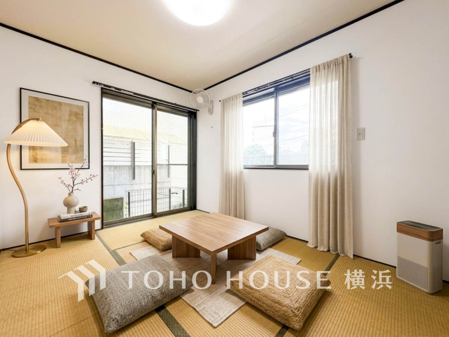 和室があることで落ち着きと癒しの空間が生まれます。※生成AIによるイメージです。家具・小物は販売価格に含まれません。