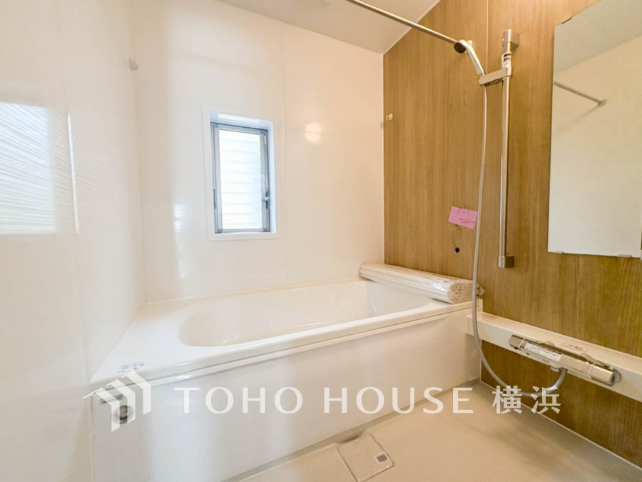 1日の疲れを取り心身を癒すことができる住まいの中のリラクゼーション空間、バスルーム。心からゆったりと寛いでいただけるよう、ゆとりのスペースを確保してます。