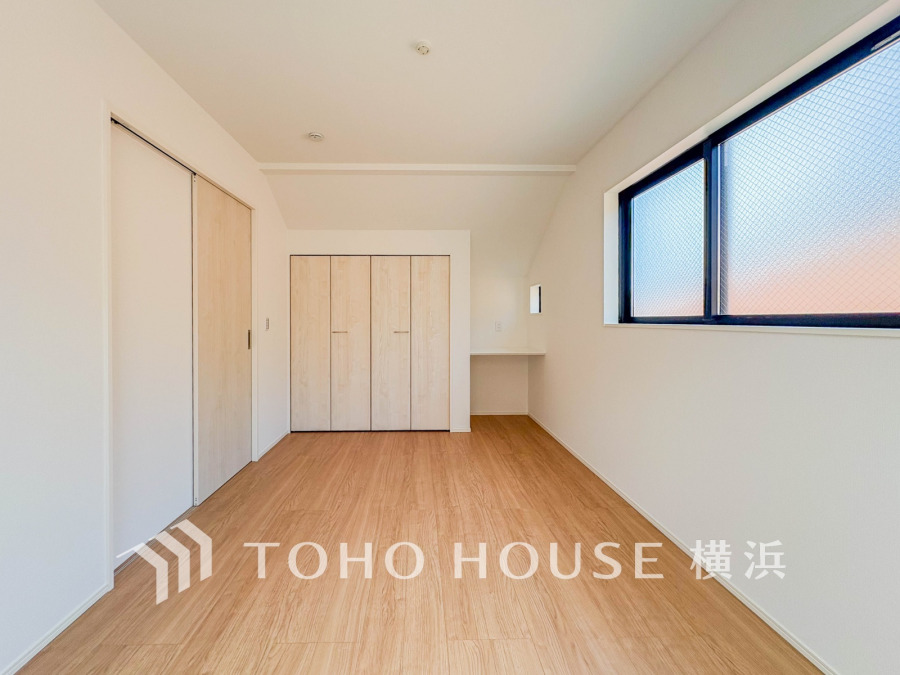穏やかな寛ぎを届ける上質仕様のゆとりあるお部屋。自分時間を充実させながら心豊かにできるプライベート空間。
