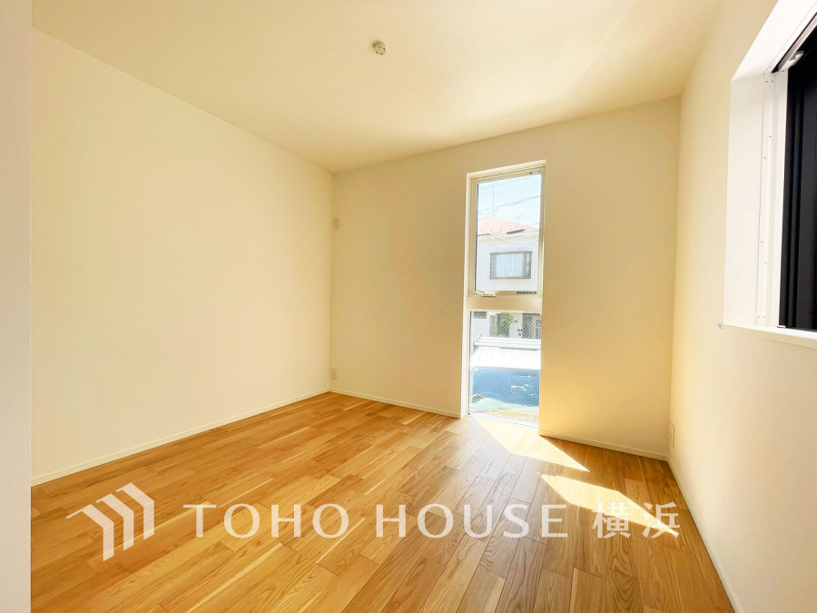 家族一人ひとりの大切なプライベート空間。趣味・感性で個性的に飾って頂けるようシンプルに仕上げてあります。自分時間を充実させながら心豊かなひとときを過ごすための大切な空間。