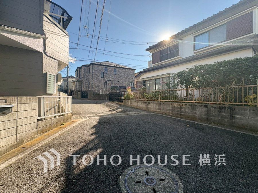 うららかな陽射しがどのお部屋にも降り注ぎますように、快適さを追求した間取設計。得難い立地環境での生活を恵みの豊かな永住の地へと変えてくれます。