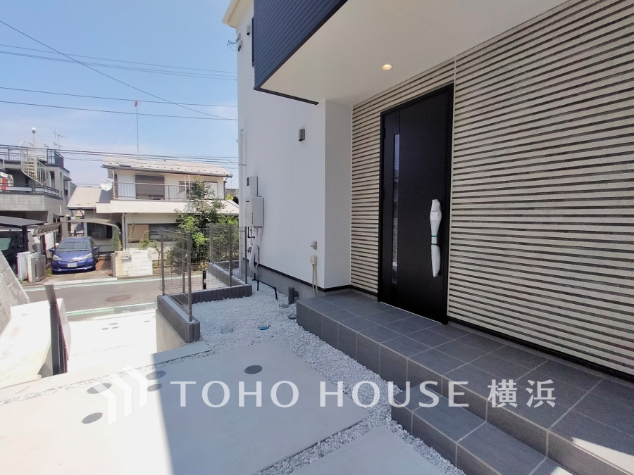 単に見た目や質感の良さだけではなく、建物の基礎や構造といった、目には見えにくい部分にもこだわります。住まいの本質の部分から、住み心地や安全性も大切にしたお住まいです。