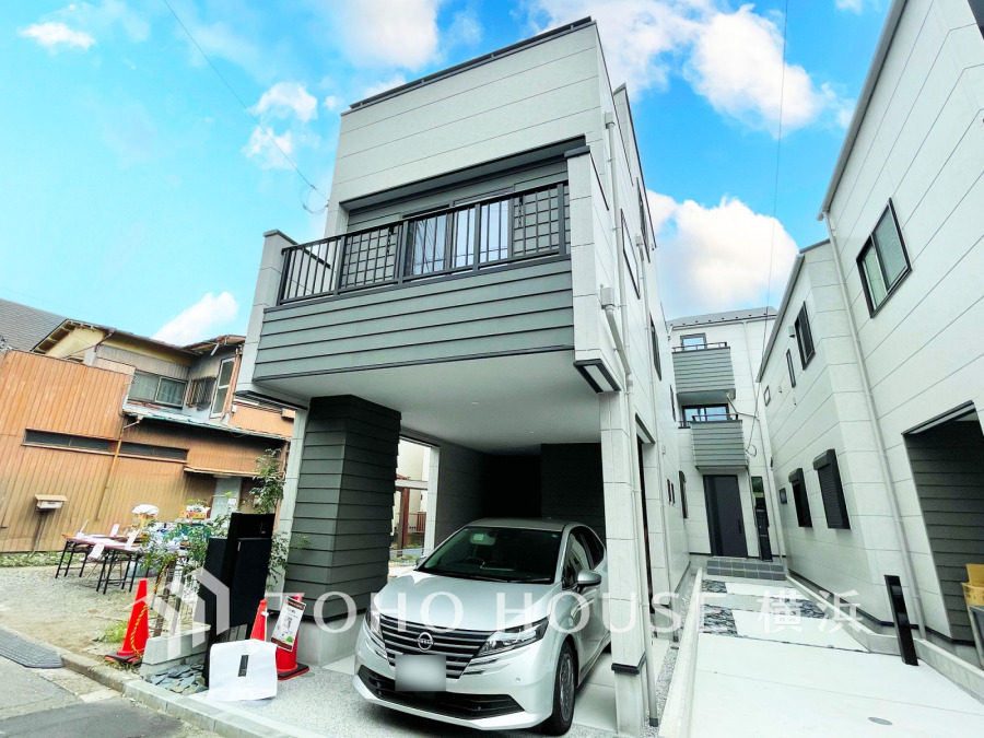 ゆとりある住空間を確保した都市型3階建てのお住まい。
