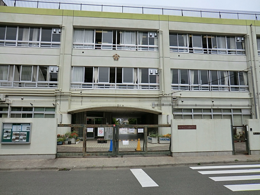 川崎市立下河原小学校　約210ｍ
