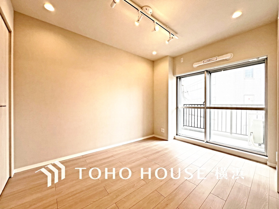 穏やかな寛ぎを届ける上質仕様のゆとりあるお部屋。自分時間を充実させながら心豊かにできるプライベート空間。