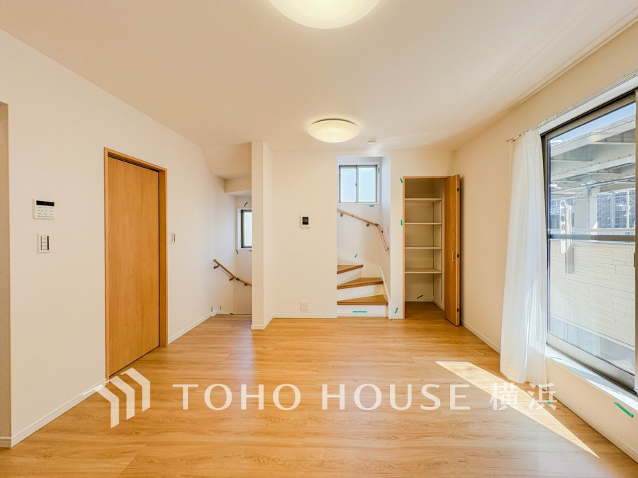 上質な時間を育む暮らしのメインステージ。寛ぎとコミュニケーションを育む居心地のよい場所。