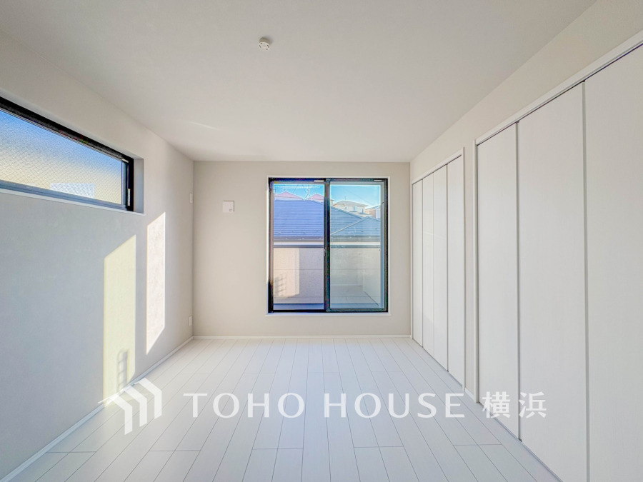 穏やかな寛ぎを届ける上質仕様のゆとりあるお部屋。自分時間を充実させながら心豊かにできるプライベート空間。