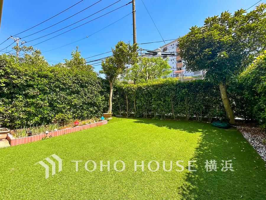 お子様がお庭で遊べるのはもちろん、家庭菜園やガーデニングなど、楽しみ方は色々♪