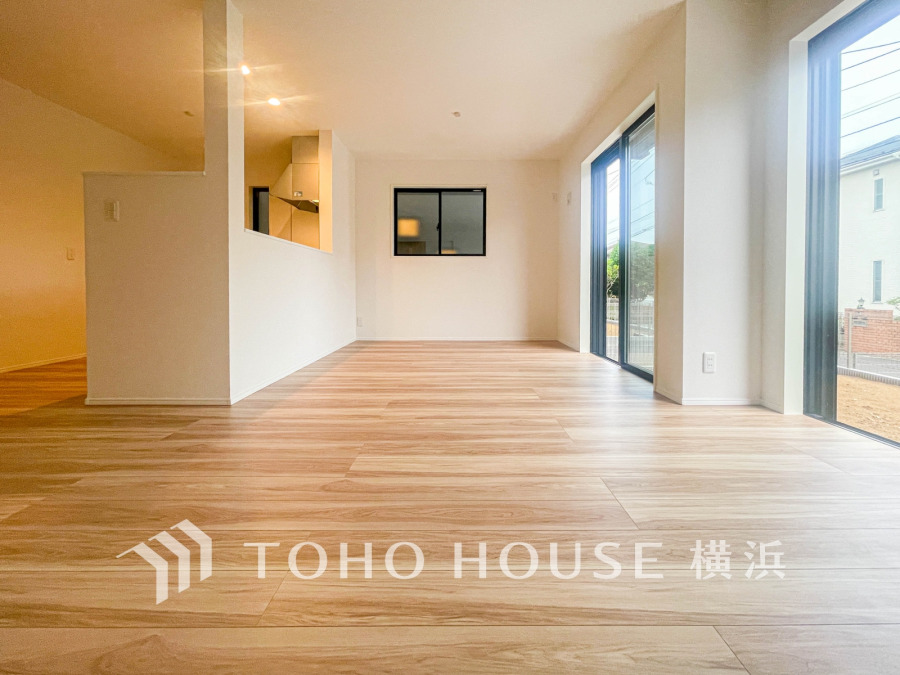 ご家族やお客様との時間など、多くの時を刻む空間。何気なく過ぎる時でさえも上質なひと時となる快適な空間を目指して。