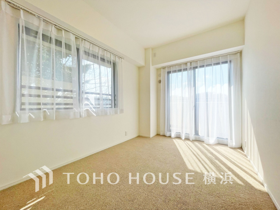 感性を育むプライベートルームはシンプルでスマートな空間。好みの空間で読書をしたり、音楽を聞いたりと一人の時間も充実したものにできます。