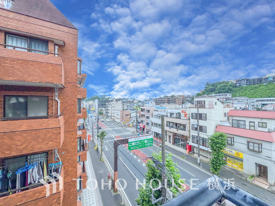 時の流れと共に装いを変える街の景観を独り占め。この街ならではの美しい風景を心ゆくまでお楽しみ下さい。