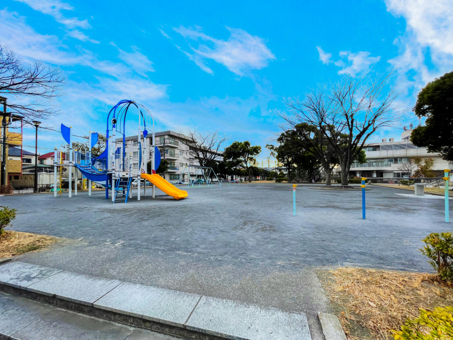 金沢八景公園　約300ｍ