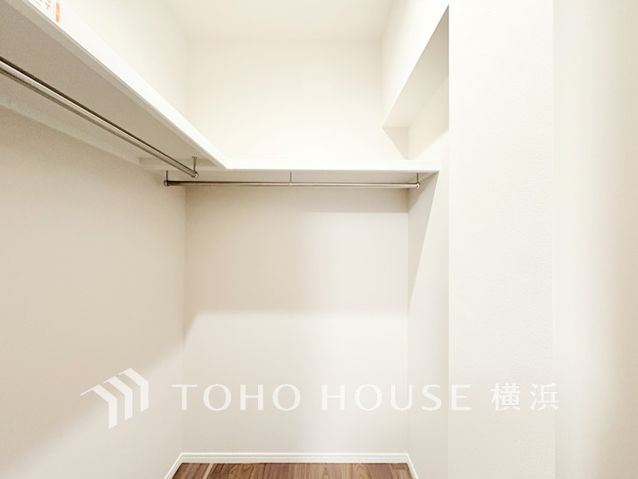 お客様の求める本当の“住み心地”とは何なのか。そのための一手間一工夫を惜しみません。街並みや周辺の環境に呼応しながら、美しく、そして毎日の暮らしを考慮した機能性の高い住まい。