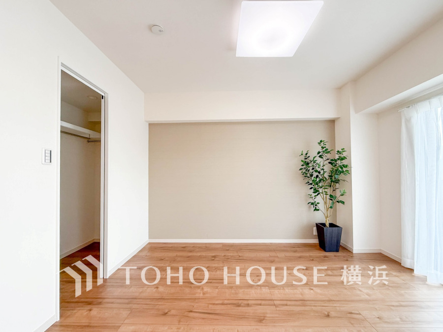 家族一人ひとりの大切なプライベート空間。趣味・感性で個性的に飾って頂けるようシンプルに仕上げてあります。自分時間を充実させながら心豊かなひとときを過ごすための大切な空間。