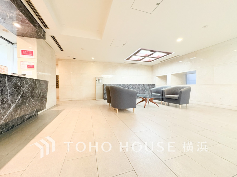 上質感漂うエントランス。めまぐるしく過ぎ行く日々の中でゆったりとした休息と癒しを提供してくれる居住者のプライベート空間があります。