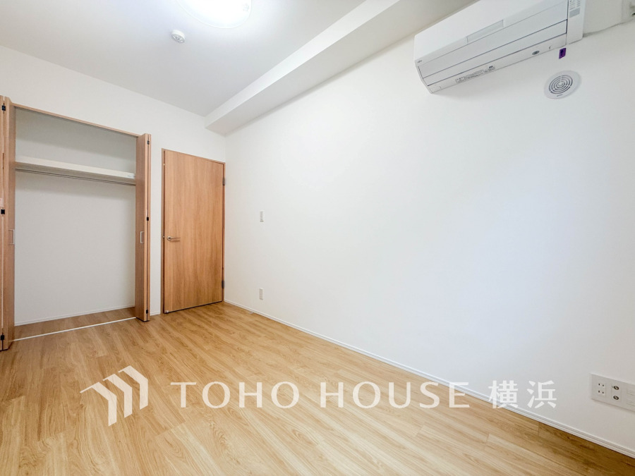 家族一人ひとりの大切なプライベート空間。趣味・感性で自由に演出できるよう、シンプルに仕上げた空間。暮らし心地を大きく左右する収納を、適材適所に配置し、使い勝手にも考慮しました。