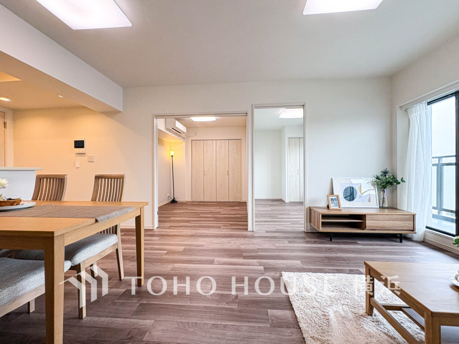 一日の中で多くの時間を過ごすことになる住まいだからこそ、いつも穏やかな空間であるように心掛けています。構成する建材などへの配慮が、住まう方の健康を守ります。