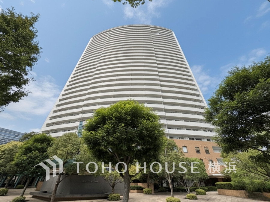 「みなとみらい」らしい近代的な風景を構成する外観。
