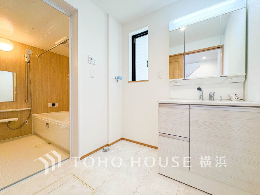 一日の始まりと終わりを心地よく演出してくれる、多彩な機能が備えられたパウダールーム。心地よいリフレッシュ空間です。