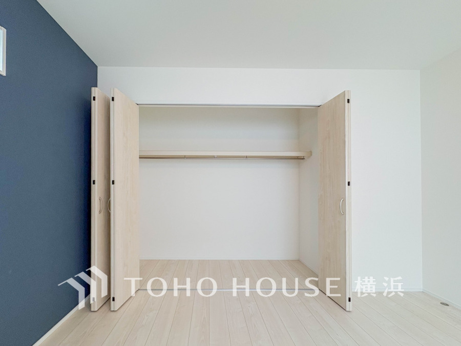 お客様の求める本当の“住み心地”とは何なのか。そのための一手間一工夫を惜しみません。街並みや周辺の環境に呼応しながら、美しく、そして毎日の暮らしを考慮した機能性の高い住まい。