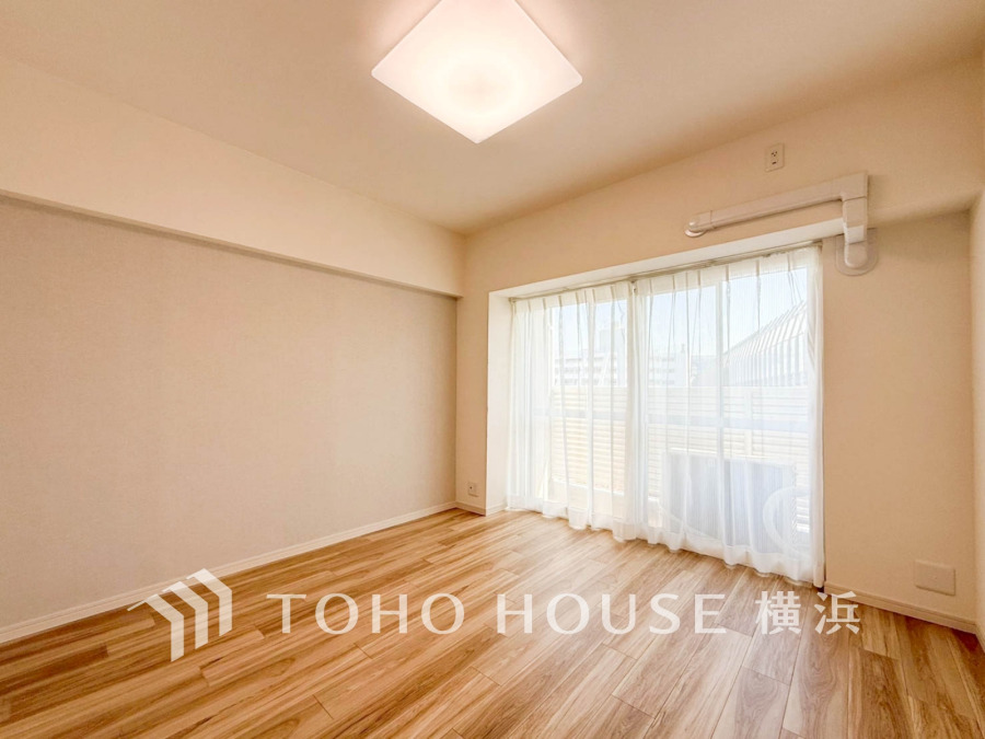 感性を育むプライベートルームはシンプルでスマートな空間。好みの空間で読書をしたり、音楽を聞いたりと一人の時間も充実したものにできます。