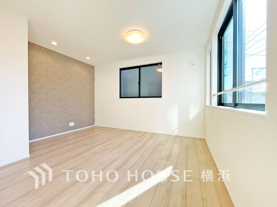 上質な時間を育む暮らしのメインステージ。寛ぎとコミュニケーションを育む居心地のよい場所。ここで楽しむ家族の時間が絆をより深めてくれそうです。