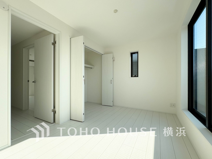 感性を育むプライベートルームはシンプルでスマートな空間。好みの空間で読書をしたり、音楽を聞いたりと一人の時間も充実したものにできます。