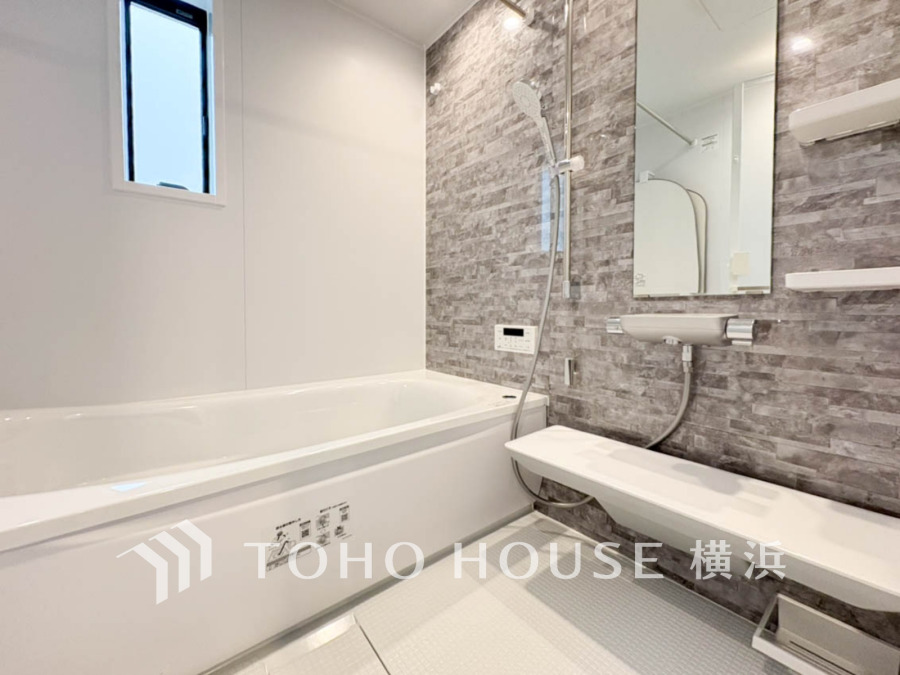 1日の疲れを取り心身を癒すことができる住まいの中のリラクゼーション空間、リラックスできるよう優しいカラーをチョイスしました。時を忘れるほどのんびりできる空間に。