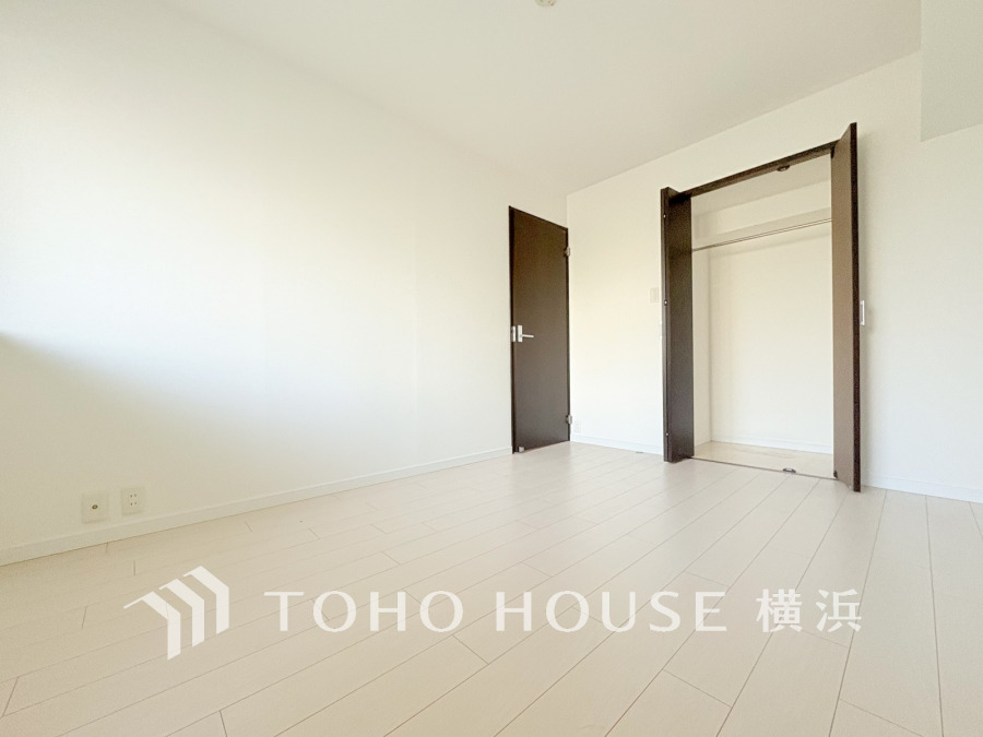 感性を育むプライベートルームはシンプルでスマートな空間。好みの空間で読書をしたり、音楽を聞いたりと一人の時間も充実したものにできます。