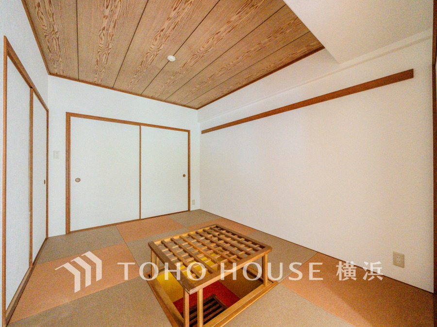 十分な収納力のある押入れを設置した6帖の和室。掘りごたつ付きです。