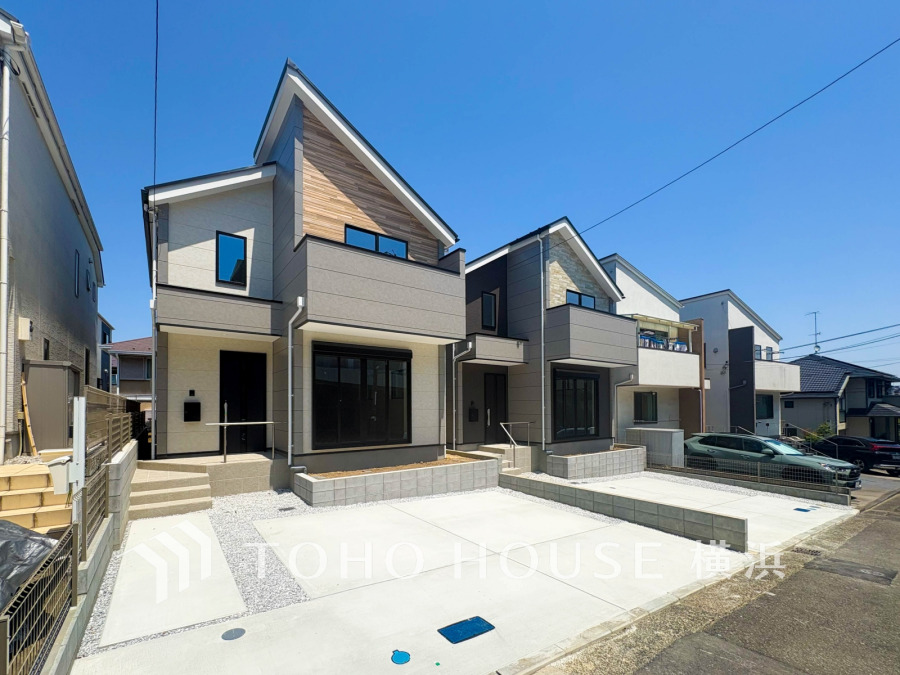閑静な住宅街に誕生した全2棟の上質な邸宅です。