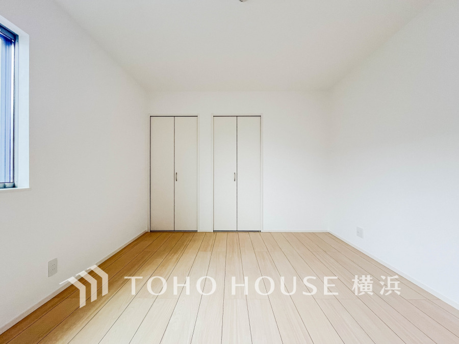 穏やかな寛ぎを届ける上質仕様のゆとりあるお部屋。自分時間を充実させながら心豊かにできるプライベート空間。
