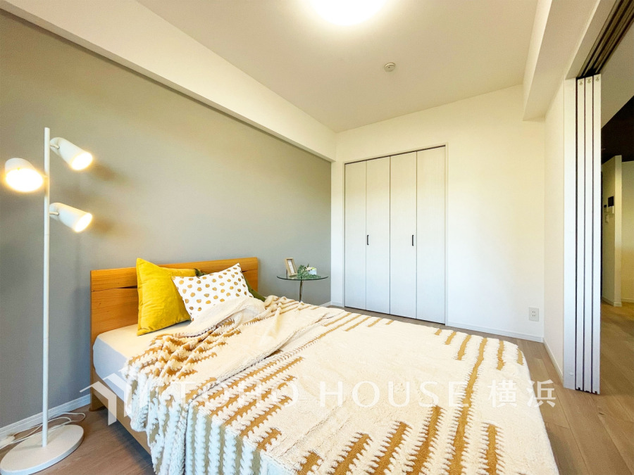 ゆとりと収納を確保した洋室。自分時間を充実させながら心豊かなひとときを過ごすための大切な空間です。
