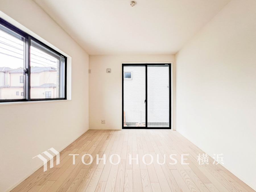 穏やかな寛ぎを届ける上質仕様のゆとりあるお部屋。自分時間を充実させながら心豊かにできるプライベート空間。