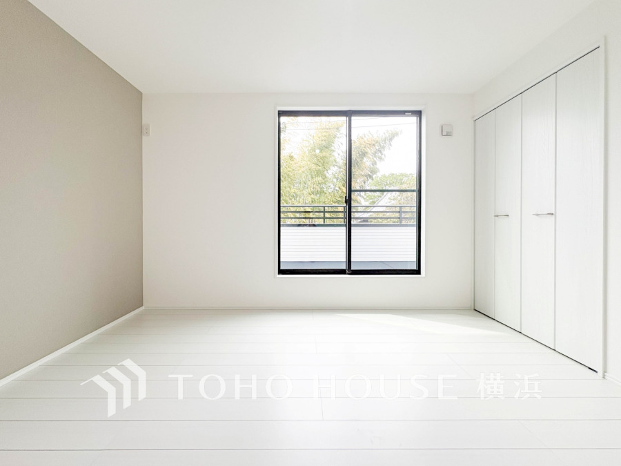 感性を育むプライベートルームはシンプルでスマートな空間。好みの空間で読書をしたり、音楽を聞いたりと一人の時間も充実したものにできます。