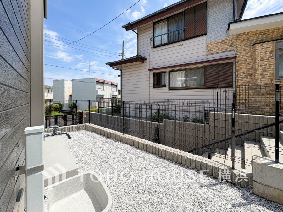 ちょっとしたお庭スペースが日常に癒しをプラスします。