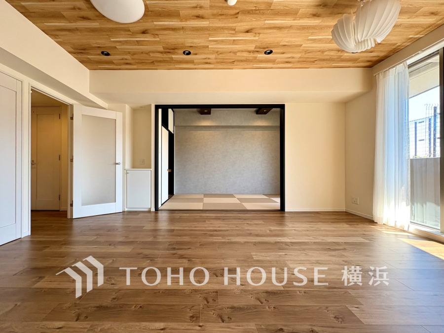 一日の中で多くの時間を過ごすことになる住まいだからこそ、いつも穏やかな空間であるように心掛けています。構成する建材などへの配慮が、住まう方の健康を守ります。