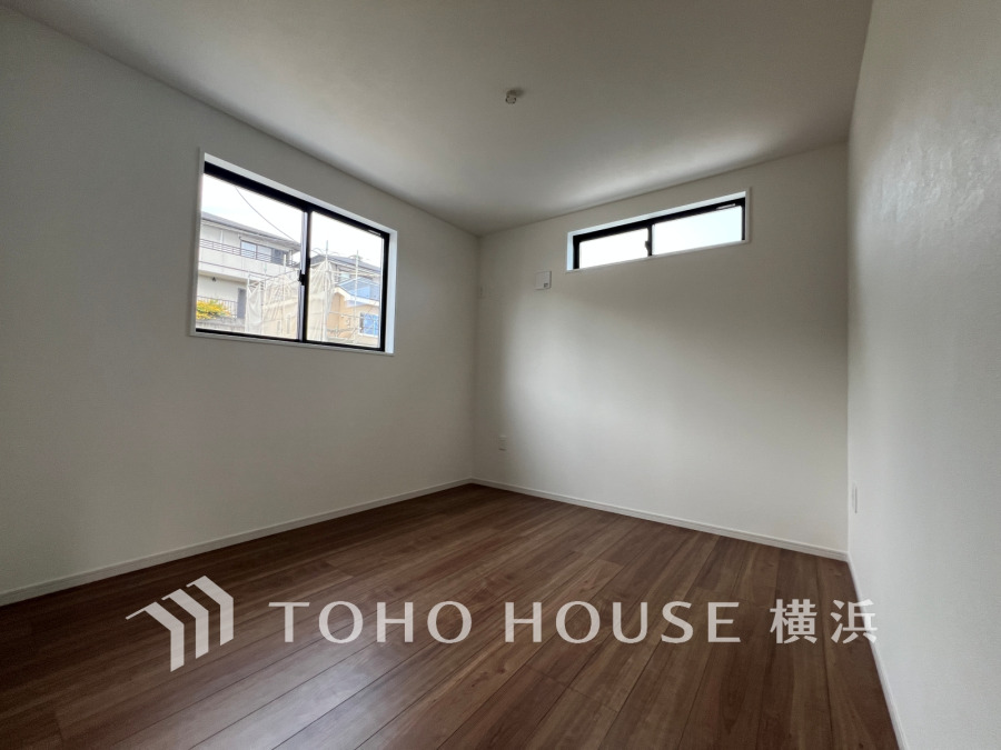 感性を育むプライベートルームはシンプルでスマートな空間。好みの空間で読書をしたり、音楽を聞いたりと一人の時間も充実したものにできます。