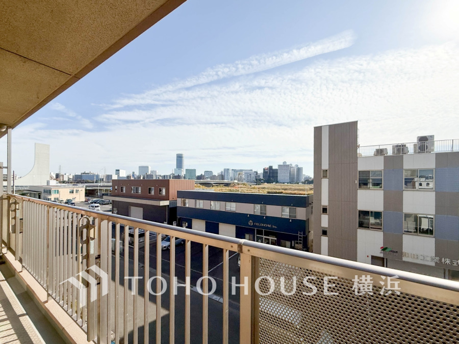 時の流れと共に装いを変える街の景観を独り占め。この街ならではの美しい風景を心ゆくまでお楽しみ下さい。