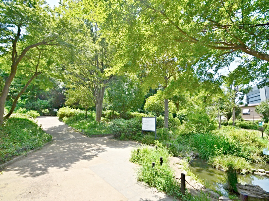蒔田の森公園　約650ｍ