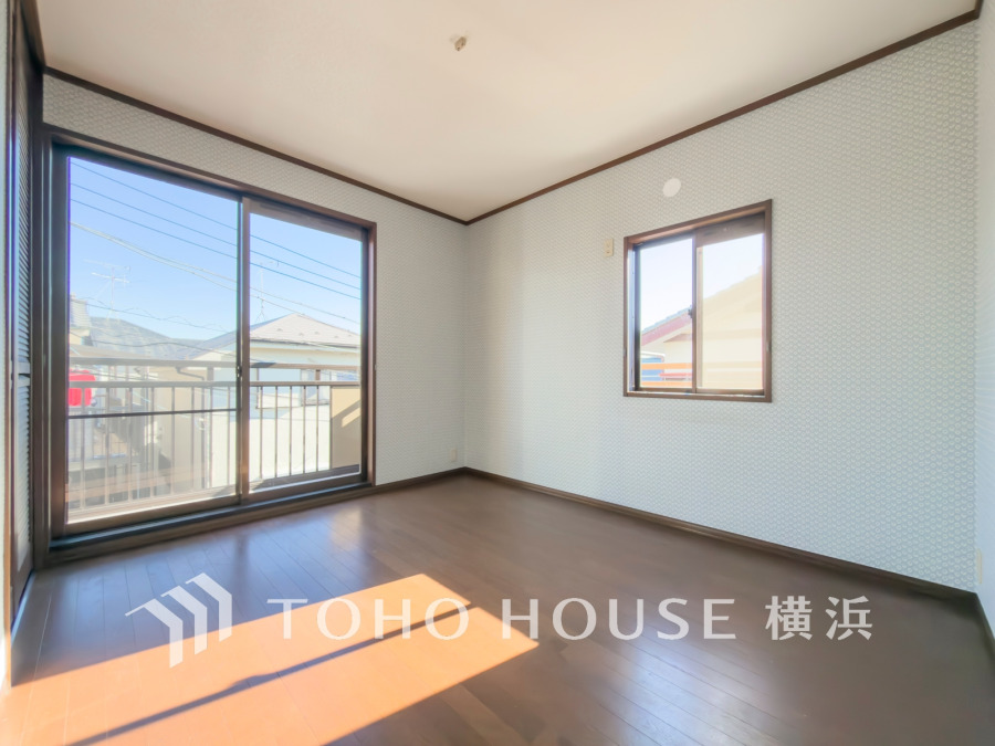 家族一人ひとりの大切なプライベート空間。趣味・感性で個性的に飾って頂けるようシンプルに仕上げてあります。自分時間を充実させながら心豊かなひとときを過ごすための大切な空間。