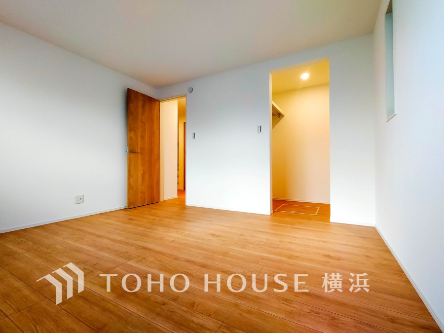 穏やかな寛ぎを届ける上質仕様のゆとりあるお部屋。自分時間を充実させながら心豊かにできるプライベート空間。