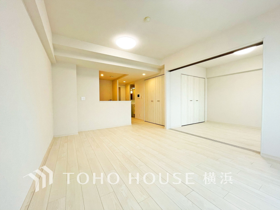 ご家族やお友達との時間など、多くの時を刻む空間。何気なく過ぎる時でさえも上質なひと時となる快適な空間を目指して。