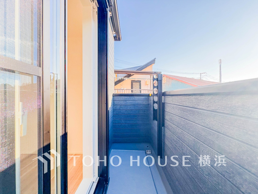 太陽に愛された邸は、陽当り・通風に優れた魅力的で快適さを追求した邸宅でした。ここに住むからこそ意味がある。