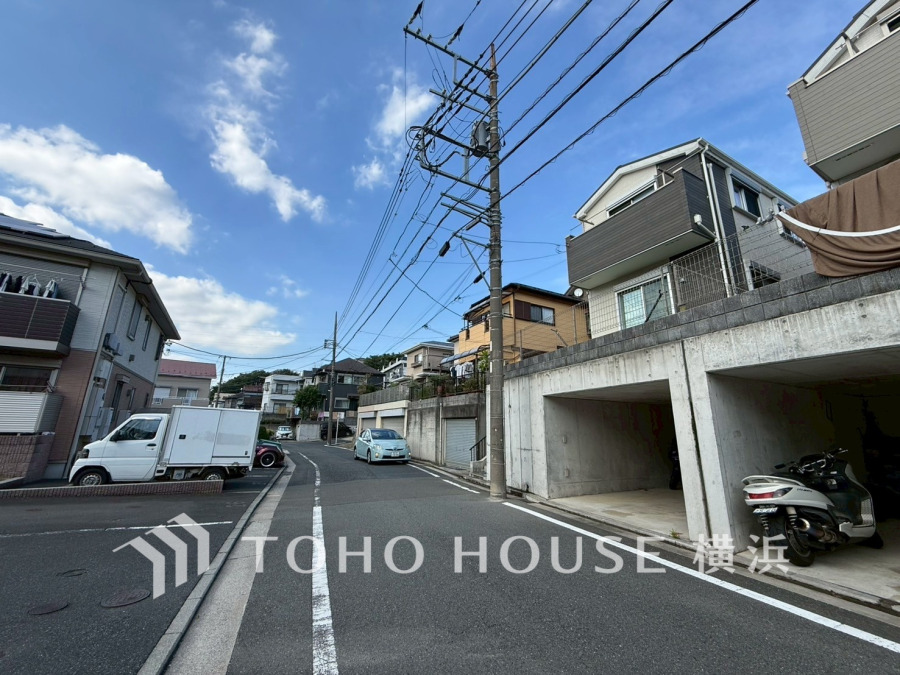 ここから始まる「日常」はご家族にとって大切で貴重な時間。少しでも豊かに、少しでも快適に。そんな想いから生まれた本邸宅は、これから先のお住まいをきっと支えてくれるはずです。