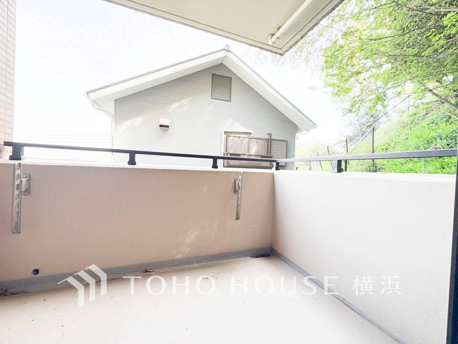 3か所のバルコニーが暮らしの中の光と風を快適に演出。