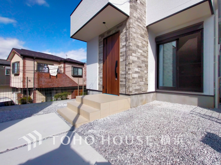 時間のゆとりと空間、爽やかな陽光がもたらす光と風を贅沢なまでに感じる暮らしが始まります。