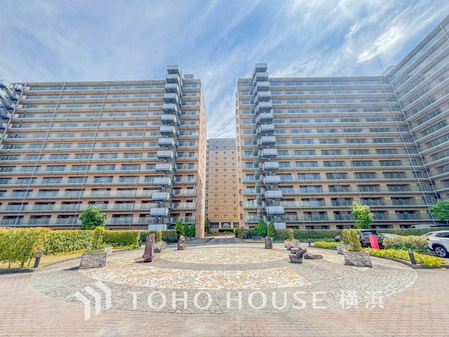 流行に左右されず、将来にわたって価値が継続する「上質」な佇まい。おしゃれな雰囲気や自然の潤い、親しみやすさといった個性を、街に新たな価値をもたらし続ける。